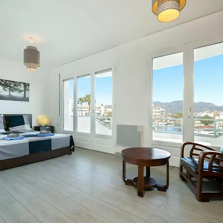 Cargols De Mar Villa Empuriabrava Exterior photo